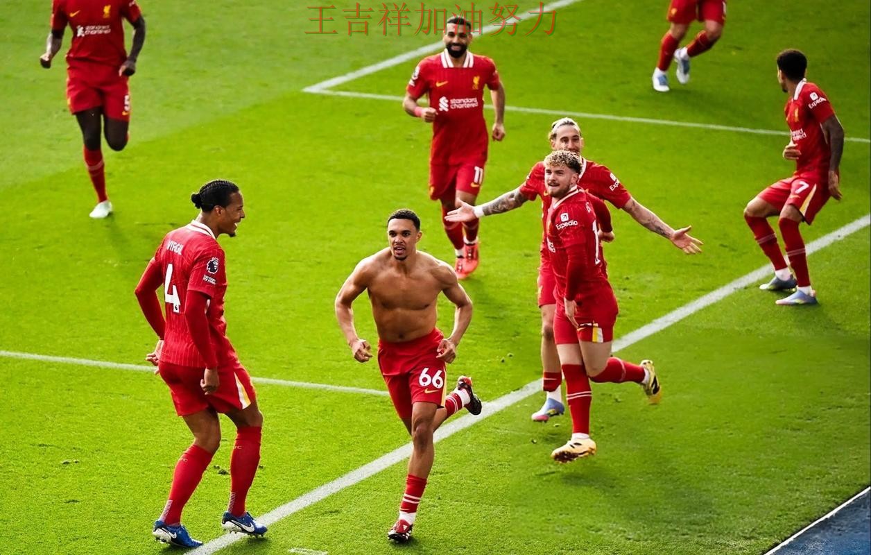 利物浦在WTA巡回赛中绝杀取胜点燃全场气氛 让联赛格局更加复杂